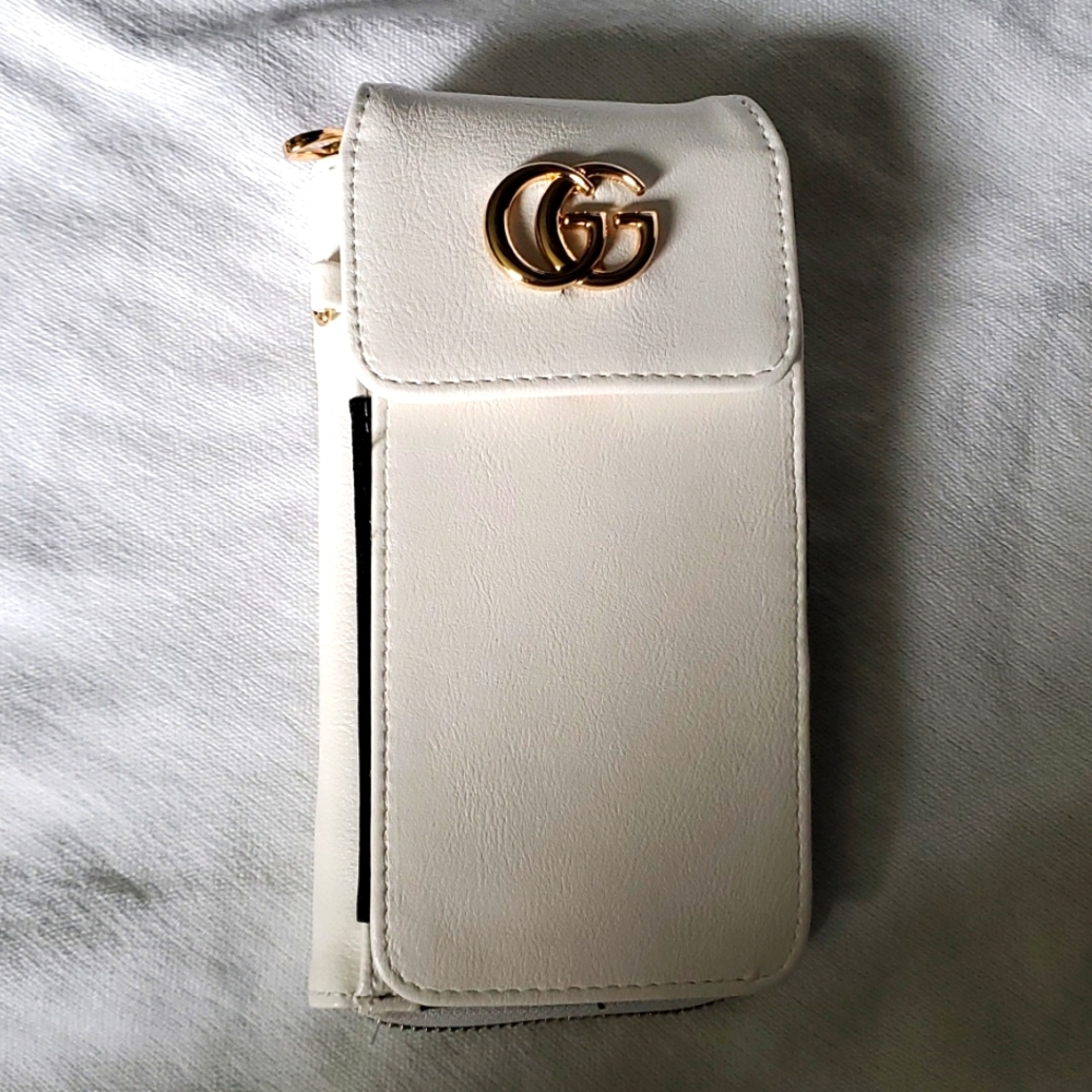 Crossbody inspired GG